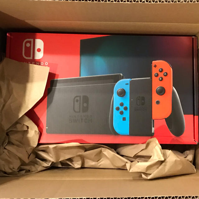 Nintendo Switch(ニンテンドースイッチ)の新品・未開封 ニンテンドー スイッチ エンタメ/ホビーのゲームソフト/ゲーム機本体(家庭用ゲーム機本体)の商品写真