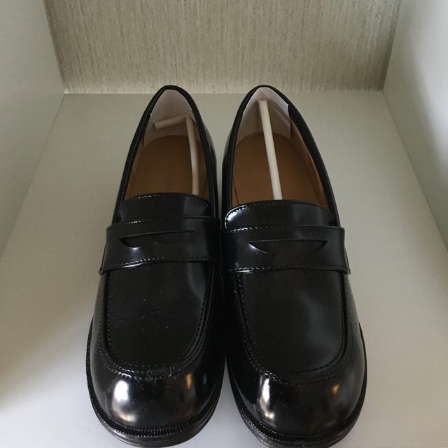 AEON(イオン)のお値下げしました！TOPVALU  ⭐︎新品⭐︎ローファー　黒　23.5cm レディースの靴/シューズ(ローファー/革靴)の商品写真