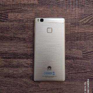 アンドロイド(ANDROID)のHuawei P9 lite 16GB ゴールド(スマートフォン本体)