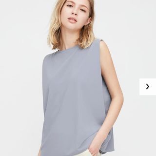 ユニクロ(UNIQLO)の新品未使用　UNIQLO クレープジャージーT ノースリーブ　S ブルー(Tシャツ(半袖/袖なし))