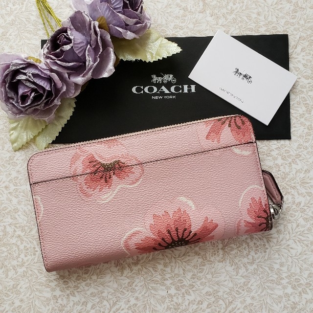 新品♡coach コーチ シグネチャー さくら かわいい 長財布-