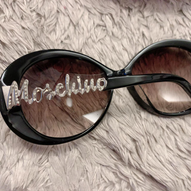 MOSCHINO(モスキーノ)のMOSCHINO サングラス レディースのファッション小物(サングラス/メガネ)の商品写真