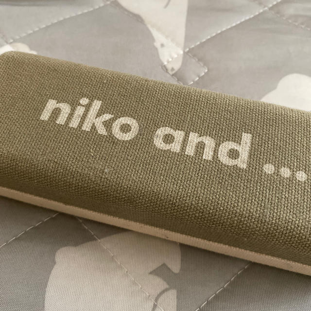 niko and...(ニコアンド)のnikoand... ファッションメガネ　ケース付き レディースのファッション小物(サングラス/メガネ)の商品写真