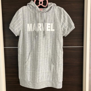 マーベル(MARVEL)のMARVEL フード付Tシャツ　Sサイズ(Tシャツ/カットソー)