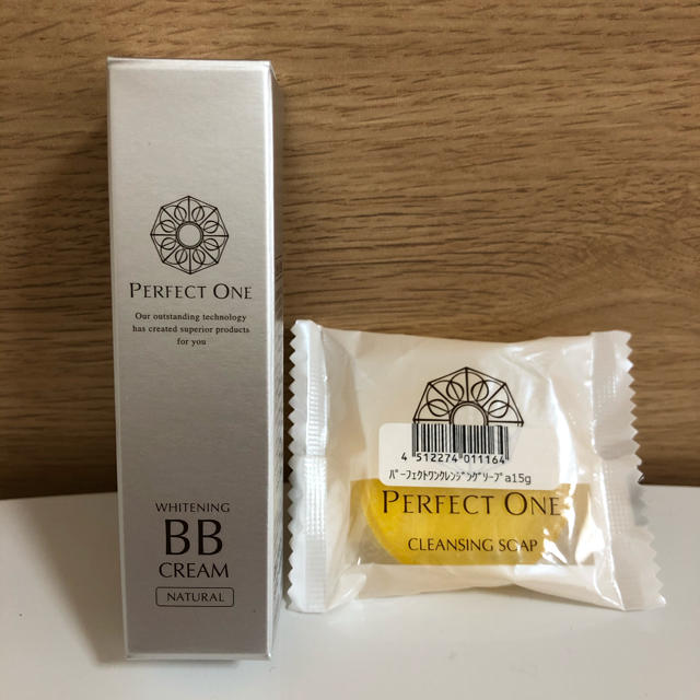 PERFECT ONE(パーフェクトワン)の新品⭐︎パーフェクトワンBBクリーム&クレンジングソープ コスメ/美容のベースメイク/化粧品(BBクリーム)の商品写真