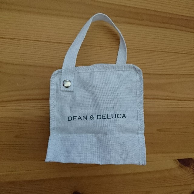 DEAN & DELUCA(ディーンアンドデルーカ)の【★まゆぅ★ｻﾏ専用】DEAN&DELUCA  保冷バッグ レディースのバッグ(トートバッグ)の商品写真