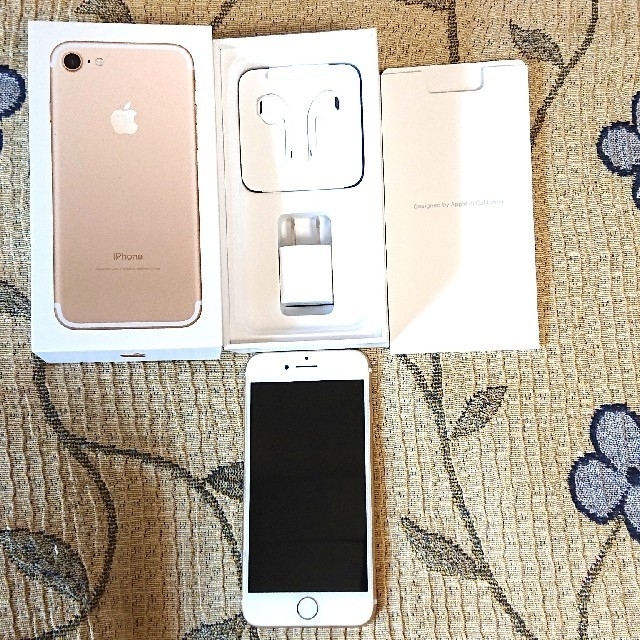 新品未使用  iphone7 32GB Gold SIMフリー