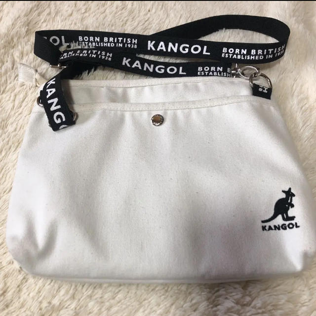 KANGOL(カンゴール)のカンゴール　キャンバス　ショルダーバッグ　比較的美品 レディースのバッグ(ショルダーバッグ)の商品写真