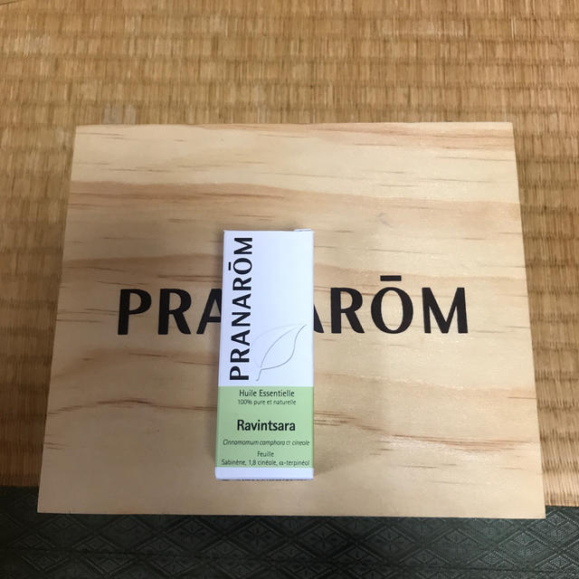 PRANAROM(プラナロム)のプラナロム　精油　ラヴィンツァラ　10ml コスメ/美容のリラクゼーション(エッセンシャルオイル（精油）)の商品写真