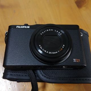 フジフイルム(富士フイルム)のFUJIFILM 富士フイルム XQ1 ブラック(コンパクトデジタルカメラ)