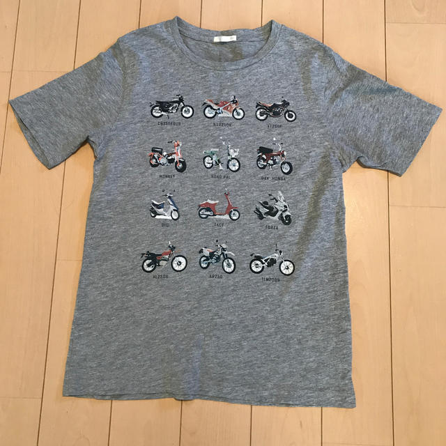 GU(ジーユー)のGUキッズ　Tシャツ150cm キッズ/ベビー/マタニティのキッズ服男の子用(90cm~)(Tシャツ/カットソー)の商品写真