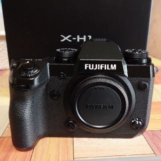 フジフイルム(富士フイルム)の美品　FUJIFILM 富士フイルム　XH-1ボディ(ミラーレス一眼)