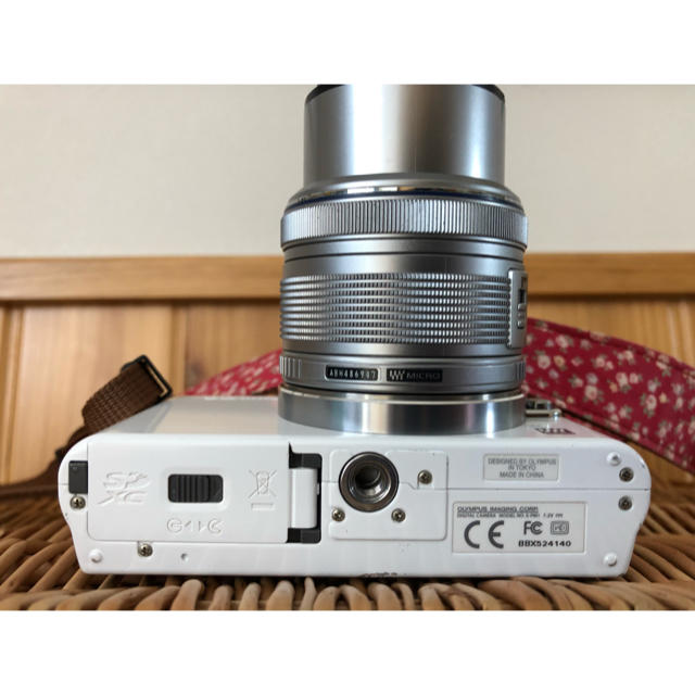 OLYMPUS(オリンパス)のTomoさま専用　オリンパス OLYMPUS PEN Mini E-PM1(廃盤 スマホ/家電/カメラのカメラ(ミラーレス一眼)の商品写真