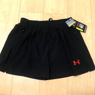 アンダーアーマー(UNDER ARMOUR)の【新品未使用】アンダーアーマー　ヒートギア　Sサイズ(トレーニング用品)