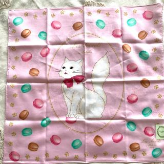 ラデュレ(LADUREE)の新品未使用　ラデュレ　ハンカチ　マカロン　キャット　猫(ハンカチ)