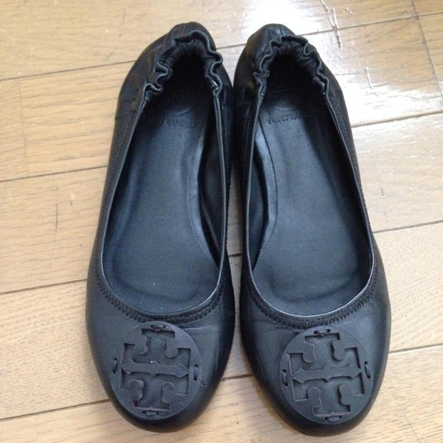 Tory Burch(トリーバーチ)のtory burch レザーバックル レディースの靴/シューズ(ハイヒール/パンプス)の商品写真