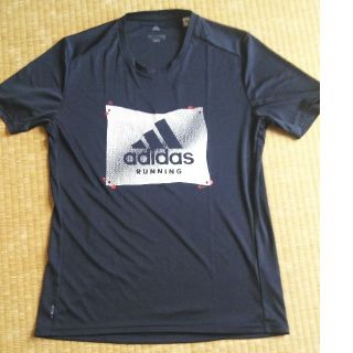 アディダス(adidas)のadidas　Tシャツ(Tシャツ/カットソー(半袖/袖なし))