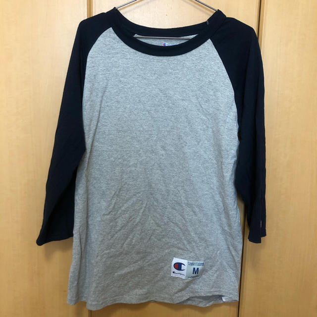 Champion(チャンピオン)のchampion ラグランTシャツ　M メンズのトップス(Tシャツ/カットソー(七分/長袖))の商品写真