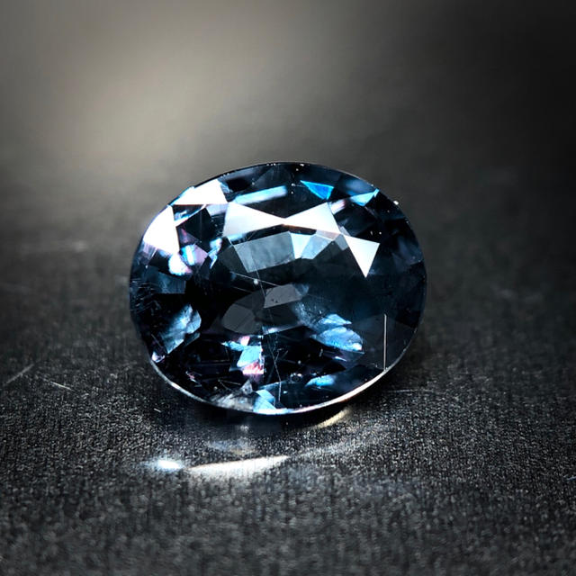 【ご専用】0.78ct 天然 ベキリーブルーガーネット 1