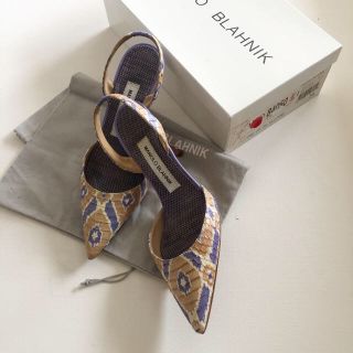 ロンハーマン(Ron Herman)のMANOLO BLAHNIK キャロリーヌパンプス 36サイズ(ハイヒール/パンプス)