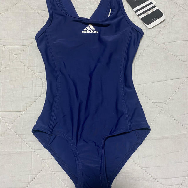 adidas(アディダス)のアディダス  スクール水着 女の子 キッズ/ベビー/マタニティのキッズ服女の子用(90cm~)(水着)の商品写真