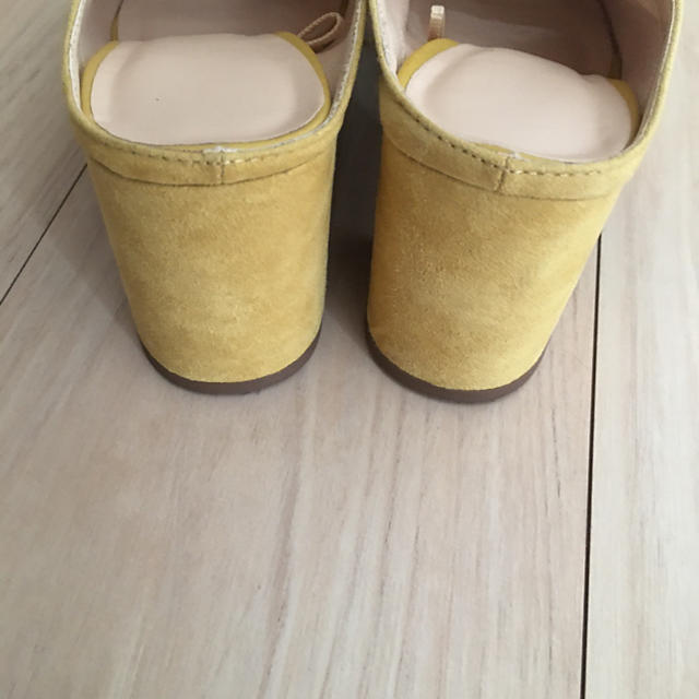 GU(ジーユー)のGU イエローサンダルＳ レディースの靴/シューズ(サンダル)の商品写真
