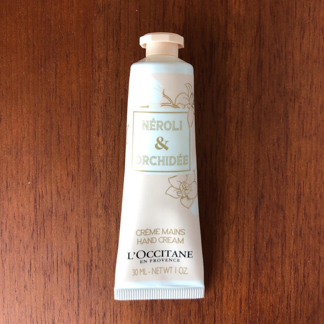 L'OCCITANE(ロクシタン)の★新品★ ロクシタン　オーキデ プレミアムハンドクリーム コスメ/美容のボディケア(ハンドクリーム)の商品写真