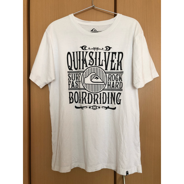 QUIKSILVER(クイックシルバー)のクイックシルバー　白　半袖　メンズ　L メンズのトップス(Tシャツ/カットソー(半袖/袖なし))の商品写真