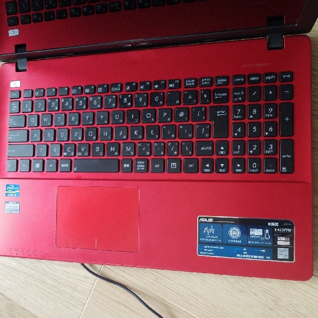 ASUS(エイスース)のノートパソコン レッド core i3 4GB win10 RED ASUS スマホ/家電/カメラのPC/タブレット(ノートPC)の商品写真