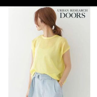 アーバンリサーチドアーズ(URBAN RESEARCH DOORS)のurban reseachアーバンリサーチ　イエロートップス(シャツ/ブラウス(半袖/袖なし))