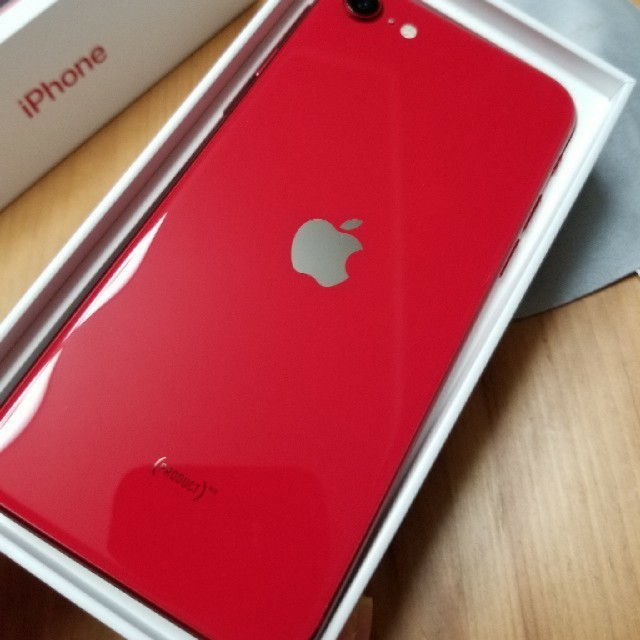 iPhone - iPhone SE2 64GB au赤 SIMフリー バッテリー100%本体のみの通販 by チズー's shop