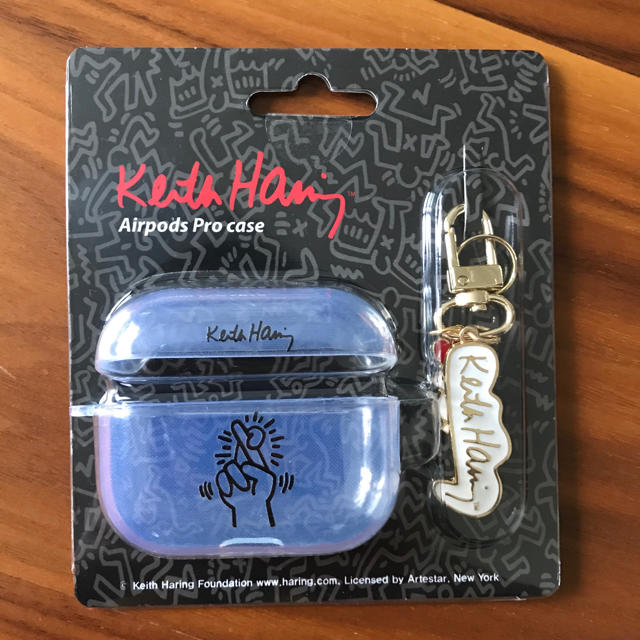 Keith Haring AirPods Pro ケース スマホ/家電/カメラのオーディオ機器(ヘッドフォン/イヤフォン)の商品写真