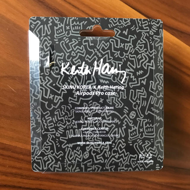 Keith Haring AirPods Pro ケース スマホ/家電/カメラのオーディオ機器(ヘッドフォン/イヤフォン)の商品写真