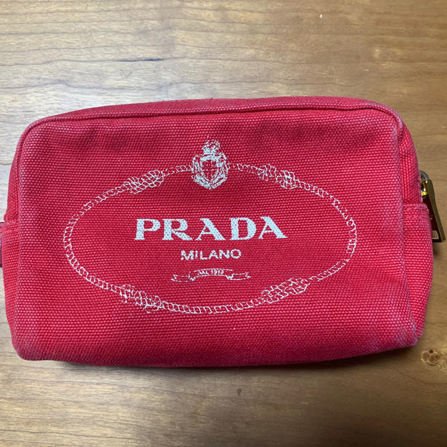 PRADA(プラダ)のプラダポーチ レディースのファッション小物(ポーチ)の商品写真