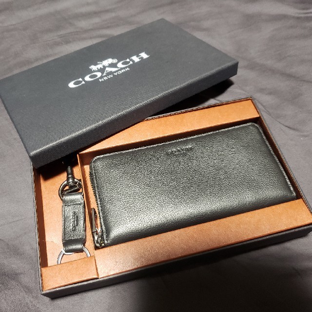 COACH(コーチ)の新品未使用 COACH メンズレザー長財布＆キーリングセット メンズのファッション小物(長財布)の商品写真