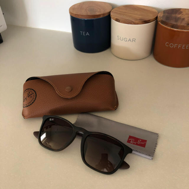 Ray-Ban(レイバン)のRay-Ban 超美品 サングラス  レディースのファッション小物(サングラス/メガネ)の商品写真