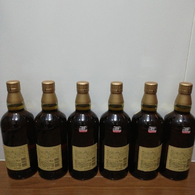 サントリー 山崎 12年 700ml 6本セット 新品未開栓品 化粧箱付き サントリー 山崎 12年 700ml 6本セット 新品未開栓品 化粧箱付き
