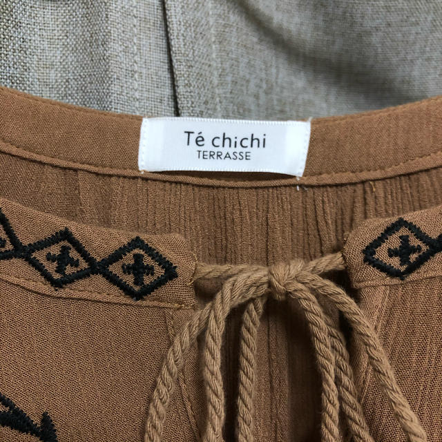 Techichi(テチチ)のTe chichi/刺繍チュニックブラウス レディースのトップス(シャツ/ブラウス(長袖/七分))の商品写真