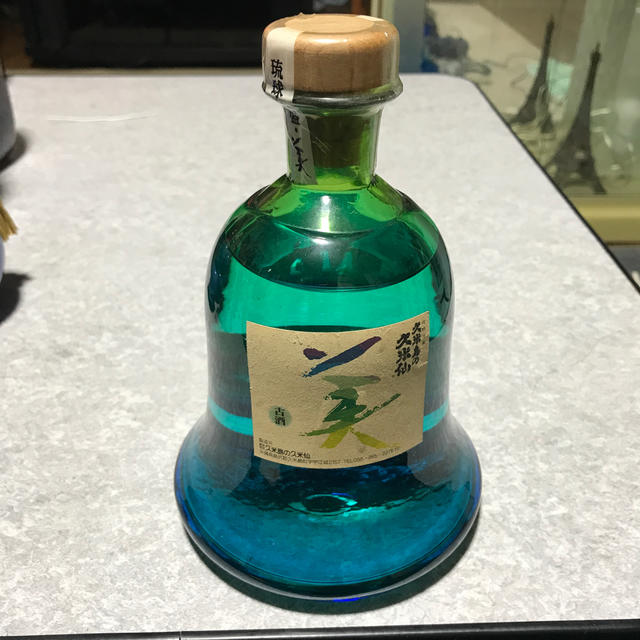 久米島の久米仙　美・ベルボトル 570ml 食品/飲料/酒の酒(その他)の商品写真