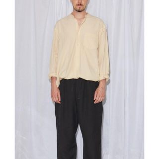 コモリ(COMOLI)のcomoli 19ss バンドカラーシャツ　エクリュ　1(シャツ)