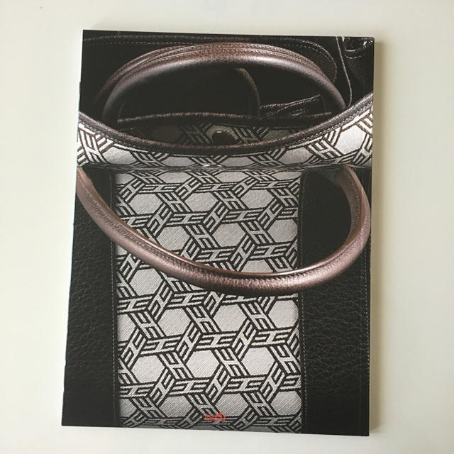 Hermes(エルメス)の非売品 エルメスの世界 HERMES 2007年版 第2巻 エンタメ/ホビーの雑誌(ファッション)の商品写真