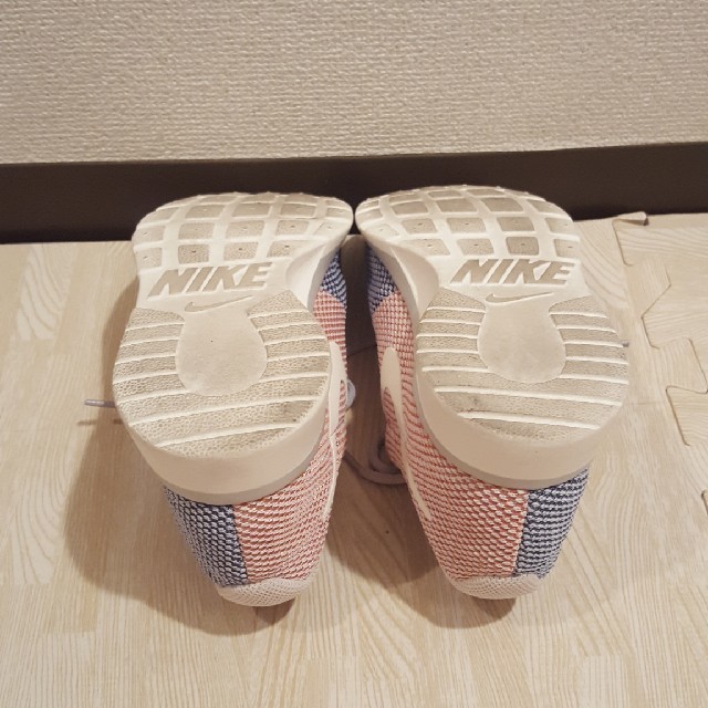 NIKE(ナイキ)のNIKE☆スニーカー☆レディース☆23㎝☆シューズ☆スポーツ☆運動靴☆ナイキ レディースの靴/シューズ(スニーカー)の商品写真