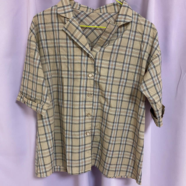 dholic(ディーホリック)のチェックシャツ　開襟シャツ レディースのトップス(シャツ/ブラウス(半袖/袖なし))の商品写真