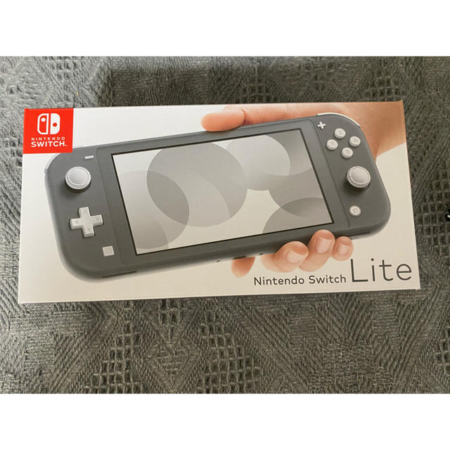 Nintendo Switch(ニンテンドースイッチ)の【即日配送】【美品】Nintendo Switch Lite グレー エンタメ/ホビーのゲームソフト/ゲーム機本体(家庭用ゲーム機本体)の商品写真