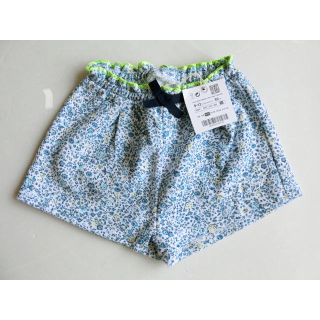 ZARA KIDS(ザラキッズ)の！専用！《新品タグ付き》ZARA ザラ ショートパンツ　80 キッズ/ベビー/マタニティのベビー服(~85cm)(パンツ)の商品写真