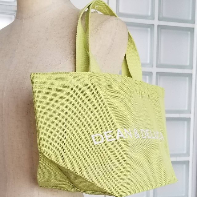 DEAN & DELUCA(ディーンアンドデルーカ)のDEAN&DELUCAライムグリーントート　スモール　新品 レディースのバッグ(エコバッグ)の商品写真