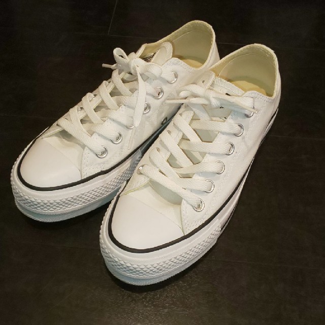 コンバース スニーカー converse 白 white 厚底 靴 レディースの靴/シューズ(スニーカー)の商品写真