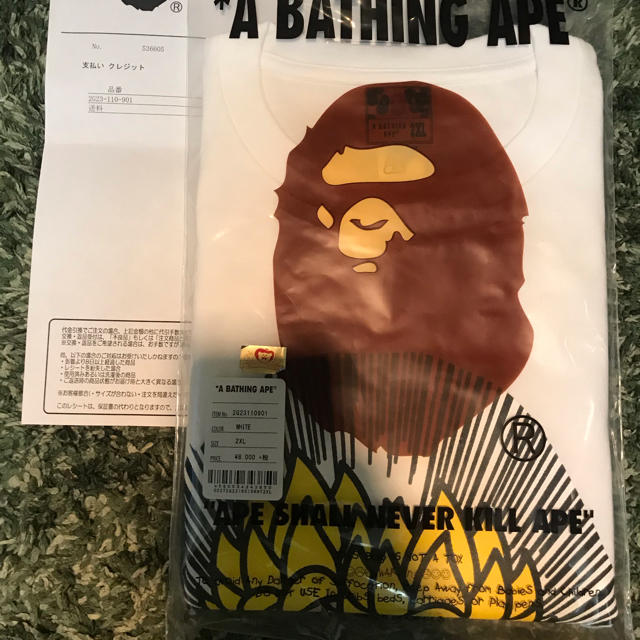 A BATHING APE(アベイシングエイプ)のBABY MILO BIG APE HEAD TEE - WHITE 2xl メンズのトップス(Tシャツ/カットソー(半袖/袖なし))の商品写真