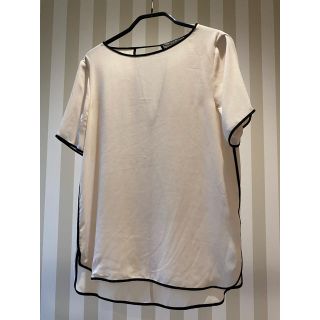 ザラ(ZARA)のトップス　カットソー　ブラウス　半袖【ZARA】(カットソー(半袖/袖なし))