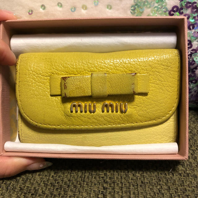 miumiu(ミュウミュウ)のmiumiu  マドラス　バイカラー　リボン付き　キーケース レディースのファッション小物(キーケース)の商品写真